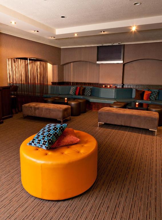 אדלייד Ambassadors Hotel מראה חיצוני תמונה