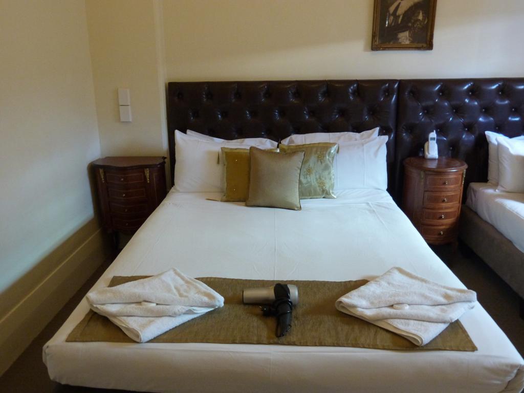 אדלייד Ambassadors Hotel מראה חיצוני תמונה