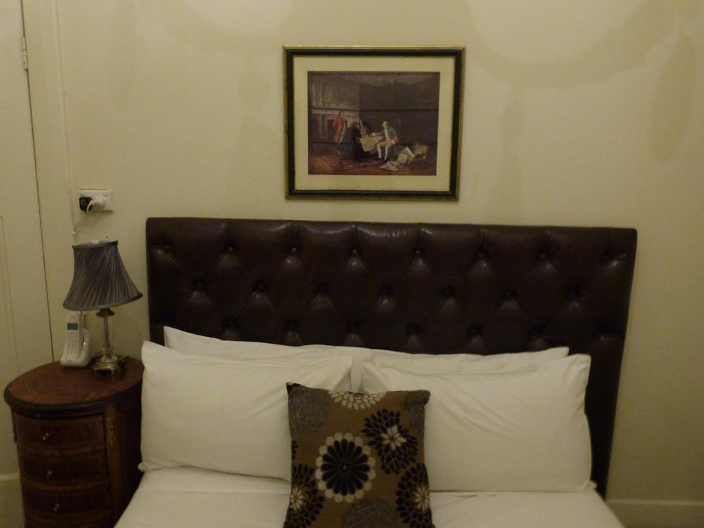 אדלייד Ambassadors Hotel מראה חיצוני תמונה